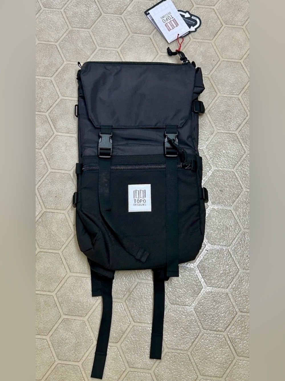 Topo Designs Black 20 Liter Rover Backpack - Picture 14 of 16